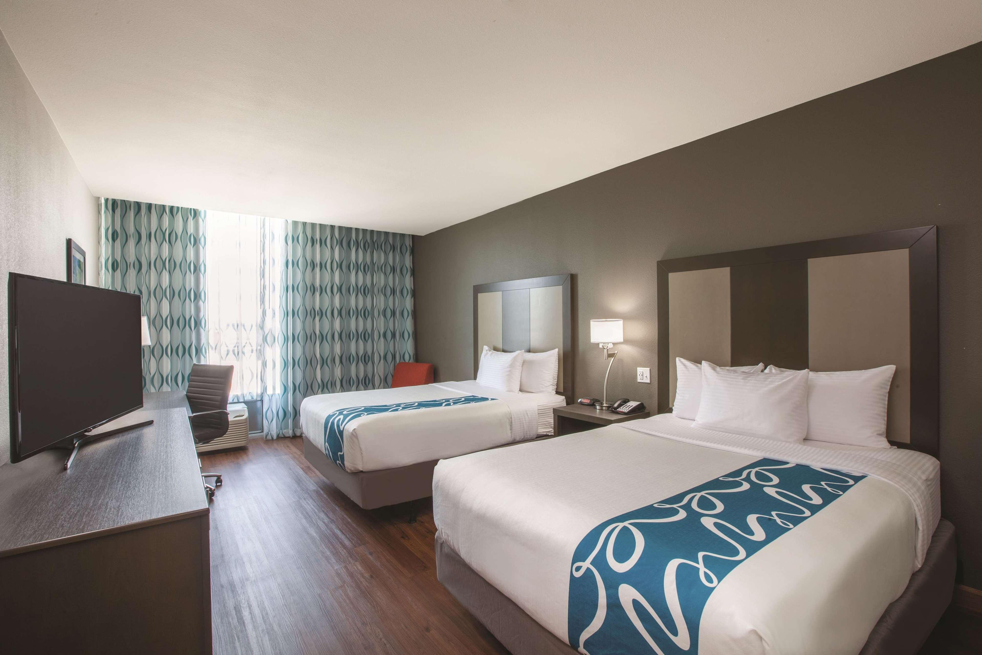 La Quinta By Wyndham Tulsa Broken Arrow Hotel Exterior photo